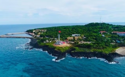 The Secretary and Chairman of the Con Co Special Economic Zone has just made a noteworthy proposal.