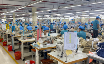 GDP tăng trên 7%, xuất siêu gần 25 tỉ USD