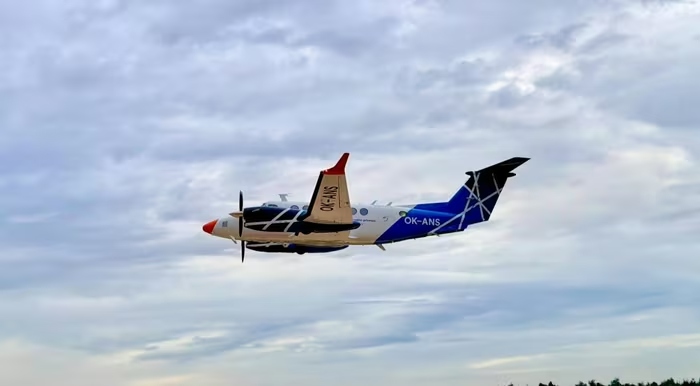Long Thanh Airport completed its technical calibration flight on September 26 and is expected to be handed over on December 19, 2025. Photo: ACV.