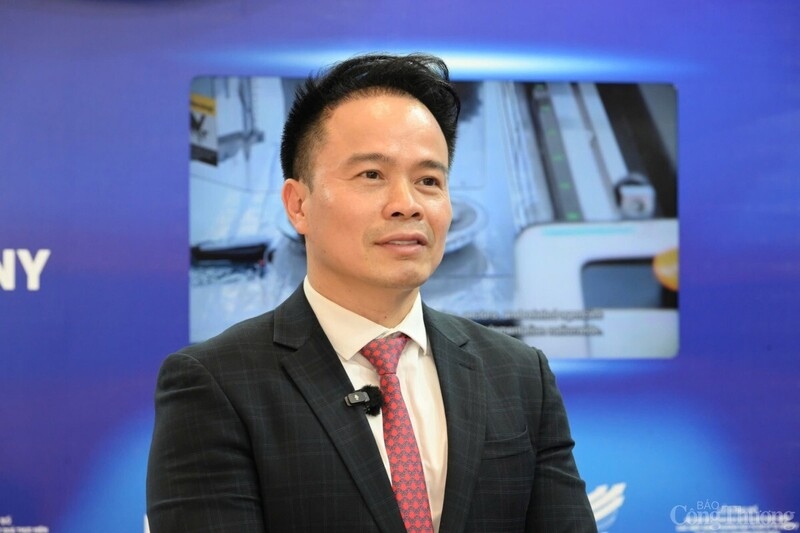 Mr. Ngo Chung Khanh - Deputy Director of the Multilateral Trade Policy Department, Ministry of Industry and Trade giving an interview on the positive impacts brought by the EVFTA
