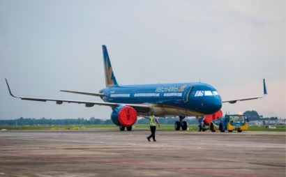 Add Mang Den and Van Phong airports to national planning