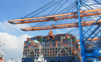 Sản lượng container thông qua cảng Việt Nam duy trì đà tăng