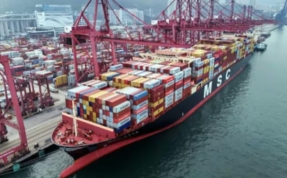 US-China port trade war strains global supply chains